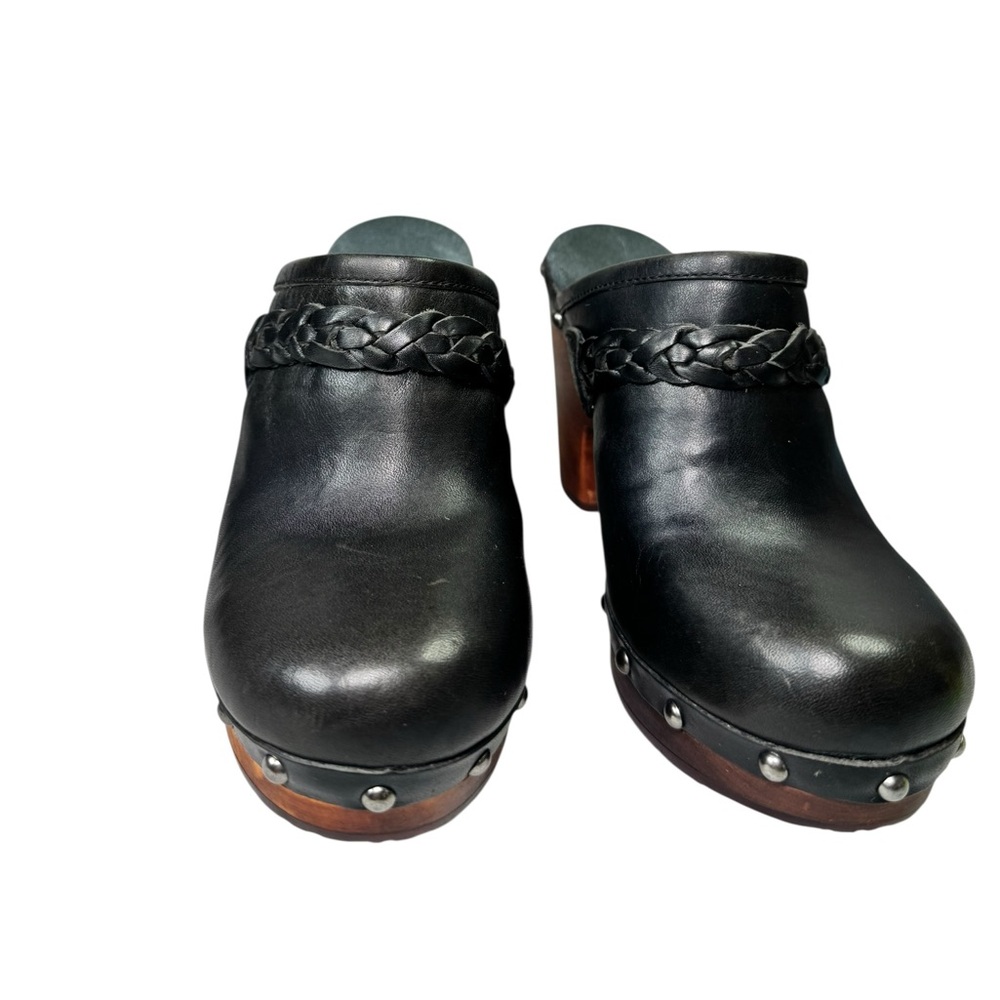 UGG Kaylee Black Leather Wooden Clog Mules Studded Sheepskin Lined 6 S/N  3206
